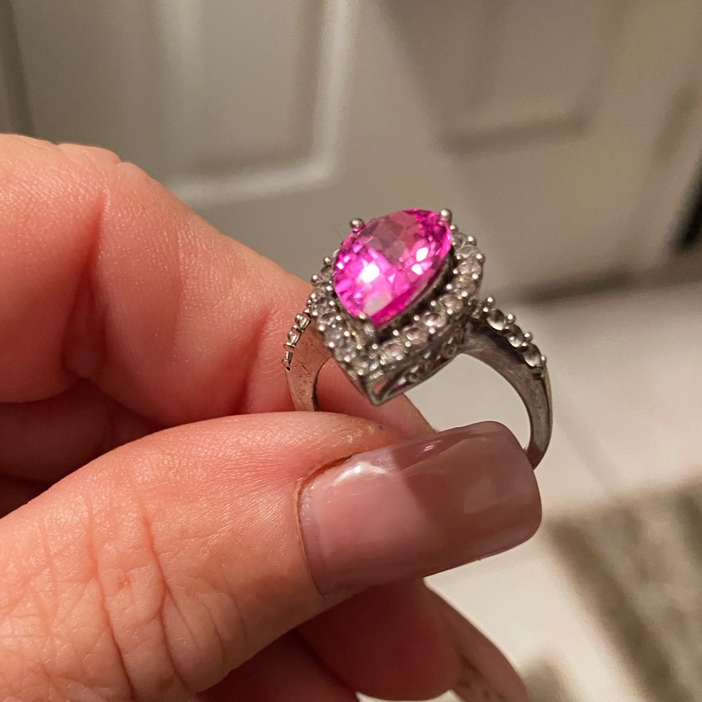 Ladies vintage  Silver Ring teardrop ring